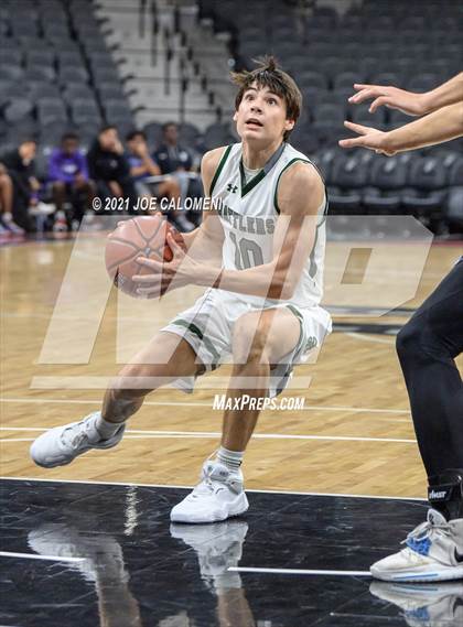 Thumbnail 1 in Reagan [Ronald] vs Warren (Spurs High School Showcase) photogallery.