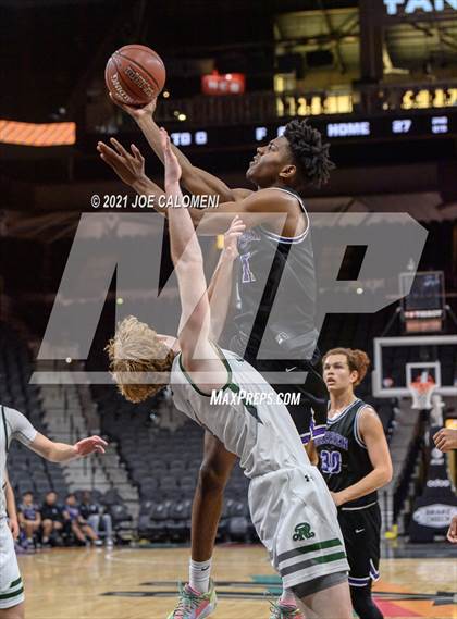 Thumbnail 3 in Reagan [Ronald] vs Warren (Spurs High School Showcase) photogallery.