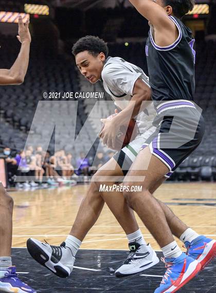 Thumbnail 2 in Reagan [Ronald] vs Warren (Spurs High School Showcase) photogallery.