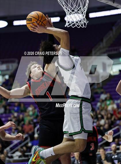 Thumbnail 1 in Provo vs Hurricane (UHSAA 4A Final) photogallery.