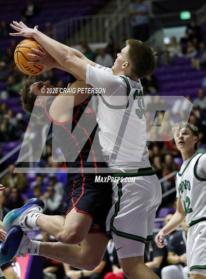 Thumbnail 2 in Provo vs Hurricane (UHSAA 4A Final) photogallery.