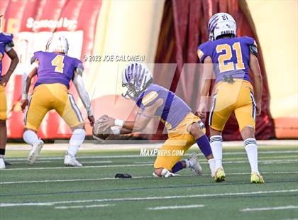 Thumbnail 1 in Brackenridge vs Harlindale photogallery.
