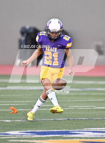 Thumbnail 3 in Brackenridge vs Harlindale photogallery.