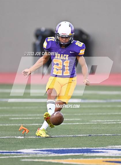Thumbnail 2 in Brackenridge vs Harlindale photogallery.