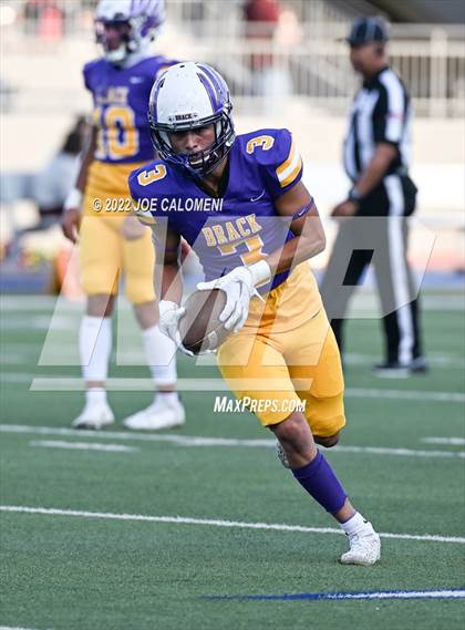 Thumbnail 2 in Brackenridge vs Harlindale photogallery.