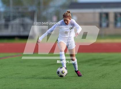 Thumbnail 2 in Rock Canyon @ Fossil Ridge (CHSAA 5A Round 2) photogallery.