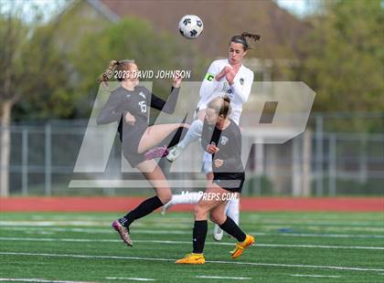 Thumbnail 2 in Rock Canyon @ Fossil Ridge (CHSAA 5A Round 2) photogallery.