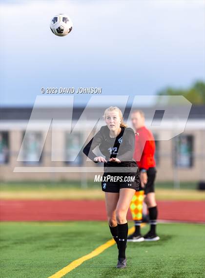 Thumbnail 2 in Rock Canyon @ Fossil Ridge (CHSAA 5A Round 2) photogallery.