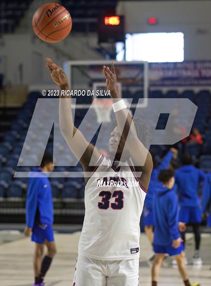 Thumbnail 3 in Lamar vs Westbury photogallery.