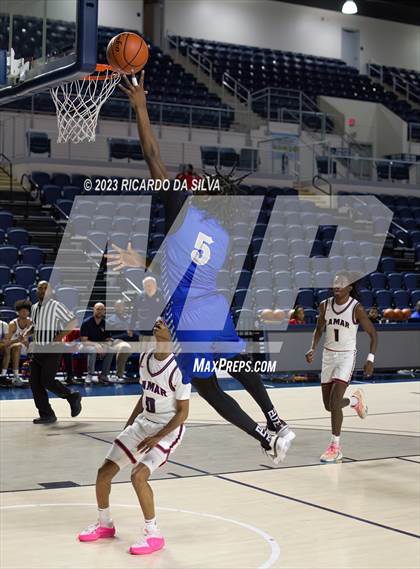 Thumbnail 2 in Lamar vs Westbury photogallery.