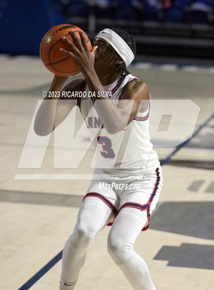 Thumbnail 1 in Lamar vs Westbury photogallery.