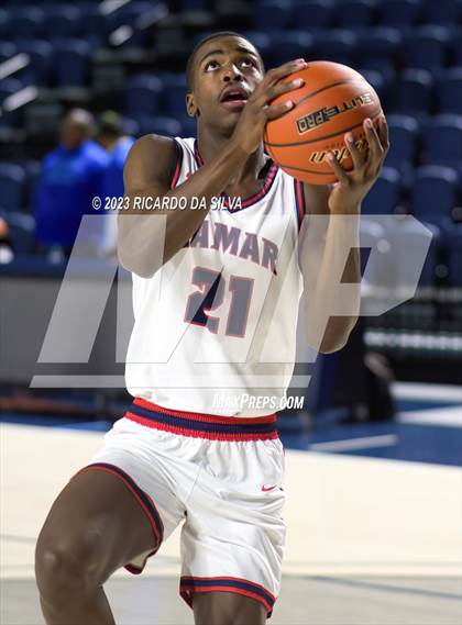 Thumbnail 3 in Lamar vs Westbury photogallery.