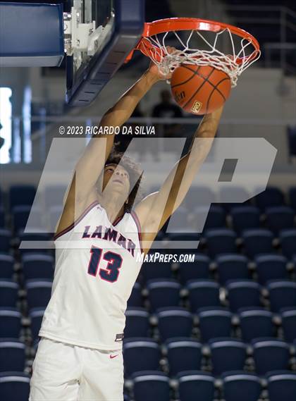 Thumbnail 1 in Lamar vs Westbury photogallery.