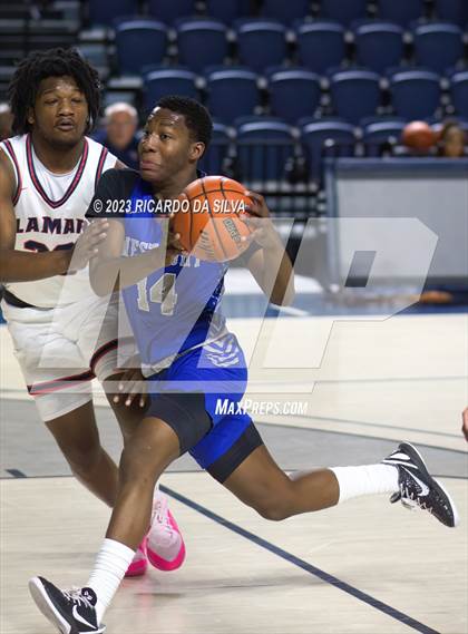 Thumbnail 1 in Lamar vs Westbury photogallery.