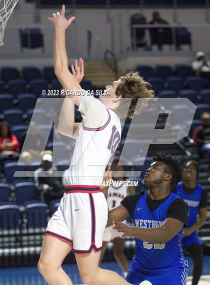 Thumbnail 1 in Lamar vs Westbury photogallery.
