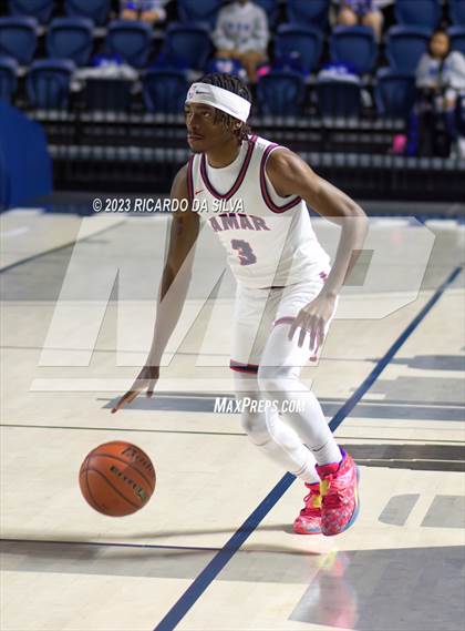 Thumbnail 2 in Lamar vs Westbury photogallery.