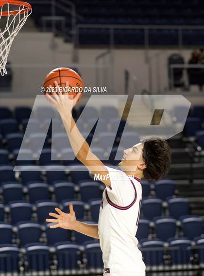 Thumbnail 3 in Lamar vs Westbury photogallery.