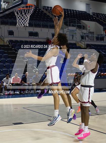 Thumbnail 1 in Lamar vs Westbury photogallery.