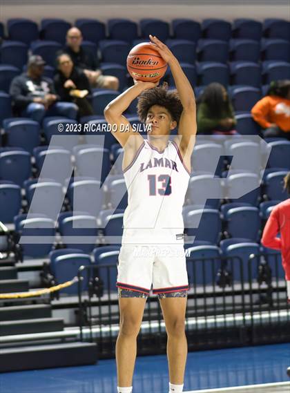 Thumbnail 3 in Lamar vs Westbury photogallery.