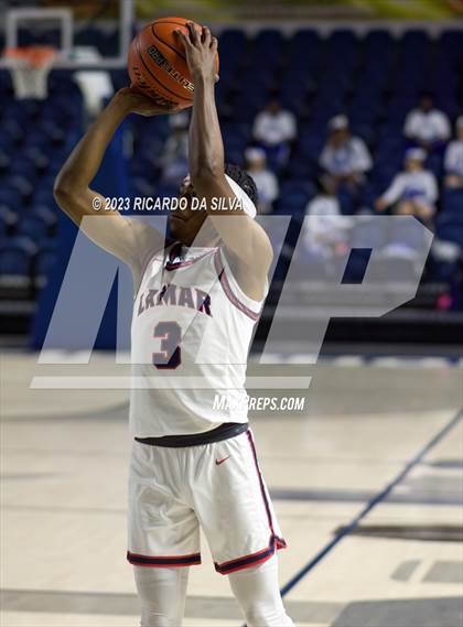Thumbnail 2 in Lamar vs Westbury photogallery.