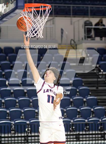 Thumbnail 3 in Lamar vs Westbury photogallery.