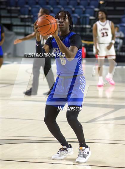 Thumbnail 1 in Lamar vs Westbury photogallery.