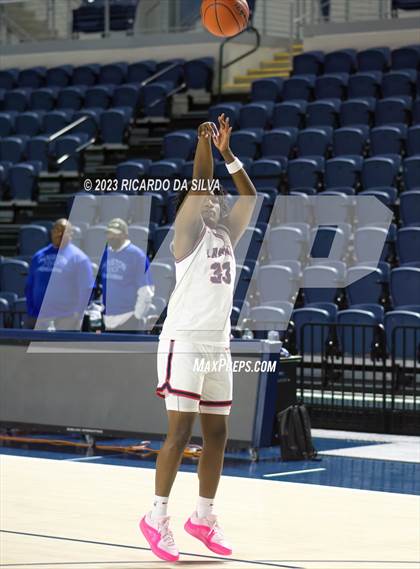 Thumbnail 3 in Lamar vs Westbury photogallery.
