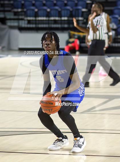 Thumbnail 3 in Lamar vs Westbury photogallery.