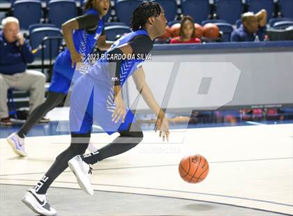 Thumbnail 1 in Lamar vs Westbury photogallery.