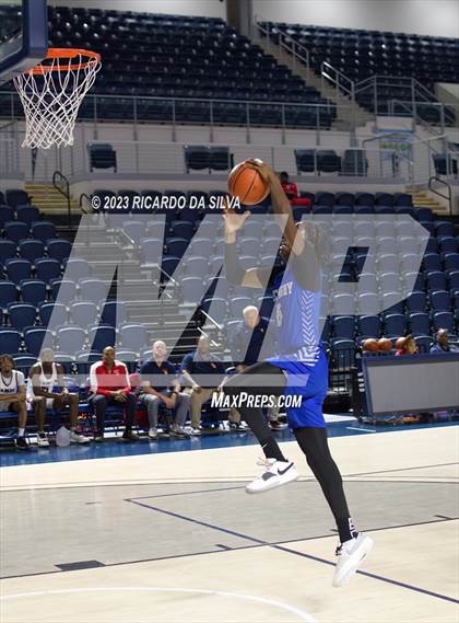 Thumbnail 1 in Lamar vs Westbury photogallery.