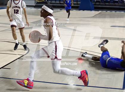 Thumbnail 3 in Lamar vs Westbury photogallery.
