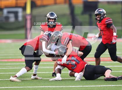 Thumbnail 1 in Cherokee vs. Carver photogallery.