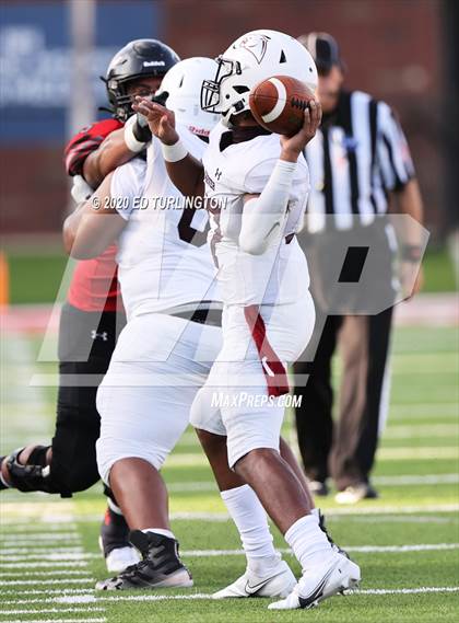 Thumbnail 1 in Cherokee vs. Carver photogallery.