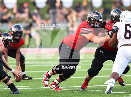 Thumbnail 2 in Cherokee vs. Carver photogallery.
