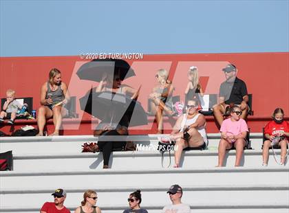 Thumbnail 2 in Cherokee vs. Carver photogallery.