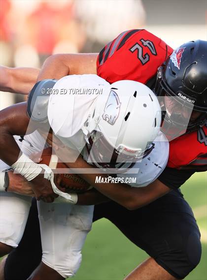 Thumbnail 1 in Cherokee vs. Carver photogallery.