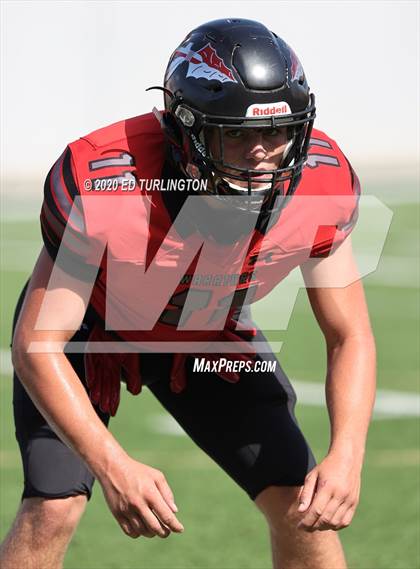 Thumbnail 3 in Cherokee vs. Carver photogallery.