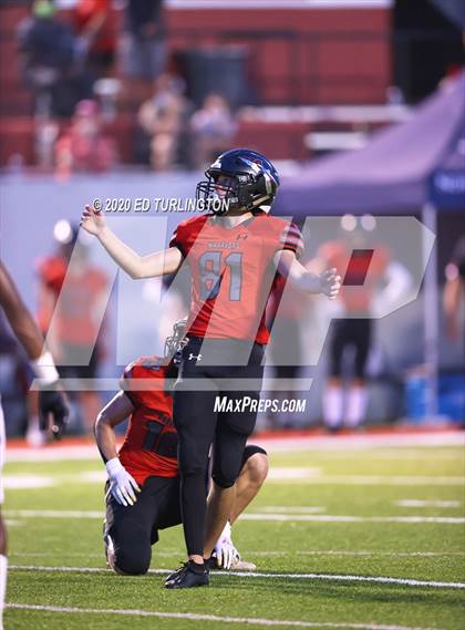 Thumbnail 3 in Cherokee vs. Carver photogallery.