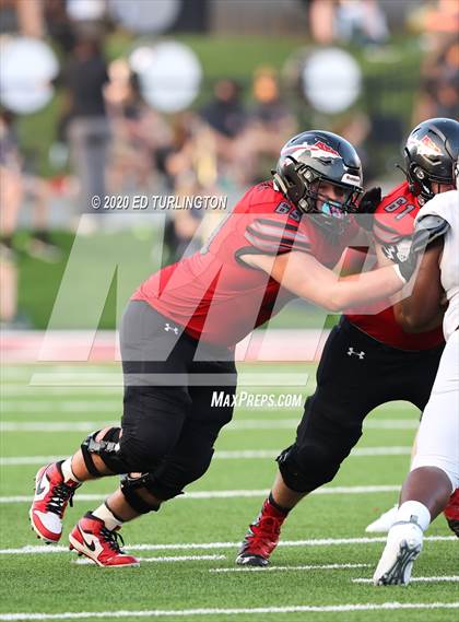 Thumbnail 3 in Cherokee vs. Carver photogallery.