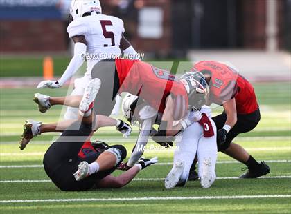 Thumbnail 2 in Cherokee vs. Carver photogallery.