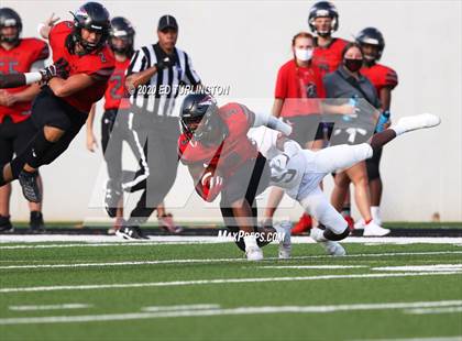Thumbnail 1 in Cherokee vs. Carver photogallery.