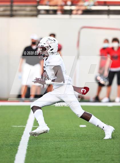 Thumbnail 1 in Cherokee vs. Carver photogallery.