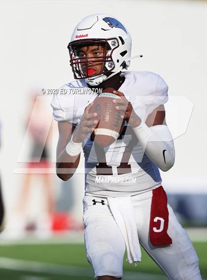 Thumbnail 2 in Cherokee vs. Carver photogallery.