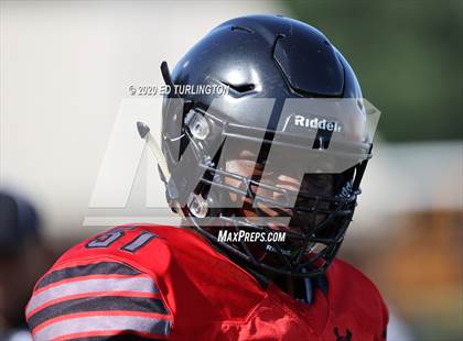 Thumbnail 3 in Cherokee vs. Carver photogallery.
