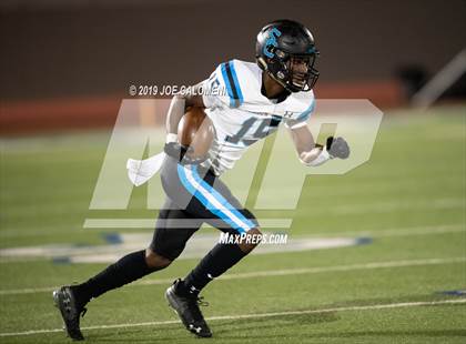 Thumbnail 2 in  Shadow Creek vs Wagner (Class 5A Division I Semifinals) photogallery.