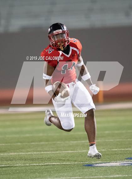 Thumbnail 3 in  Shadow Creek vs Wagner (Class 5A Division I Semifinals) photogallery.