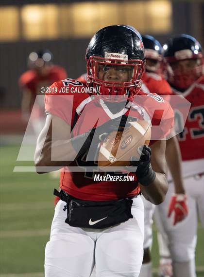 Thumbnail 2 in  Shadow Creek vs Wagner (Class 5A Division I Semifinals) photogallery.