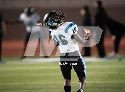 Thumbnail 2 in  Shadow Creek vs Wagner (Class 5A Division I Semifinals) photogallery.