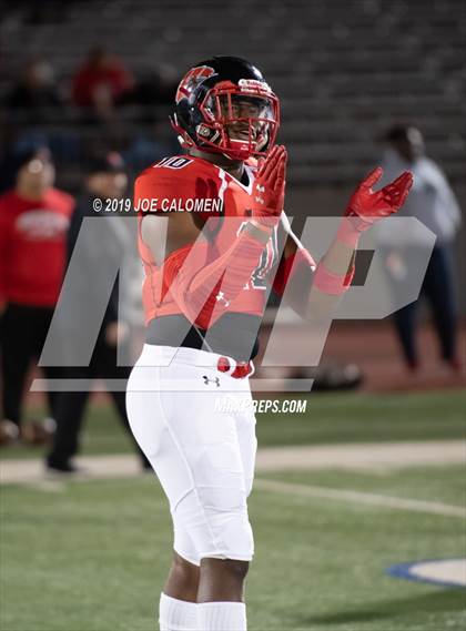 Thumbnail 3 in  Shadow Creek vs Wagner (Class 5A Division I Semifinals) photogallery.