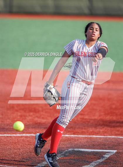 Thumbnail 3 in Glen Cove vs MacArthur (Nassau Class AA Championship) photogallery.